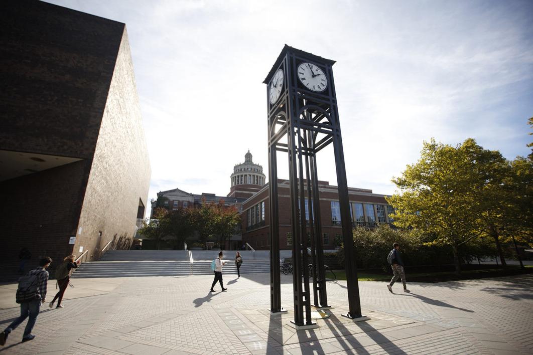 澳门威尼斯人网上赌场 clock tower near Rush Rhees Library